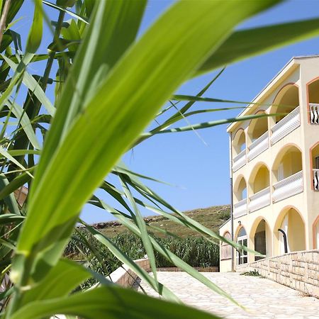 Villa Luka Pag Town Buitenkant foto